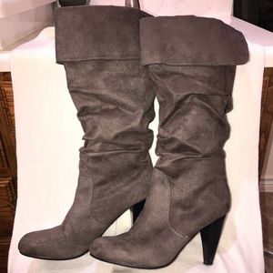 Mossimo Brown faux suede boots